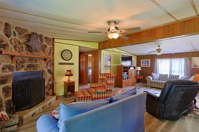 291 Hamilton Road, Eufaula, OK 74432