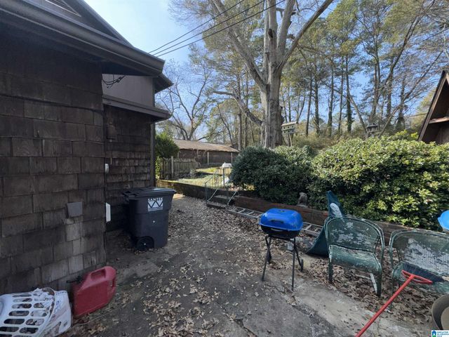 1299 HUEYTOWN ROAD, Hueytown, AL 35023