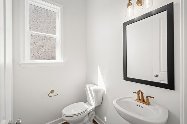 1822 Abelson Way, Columbia, TN 38401