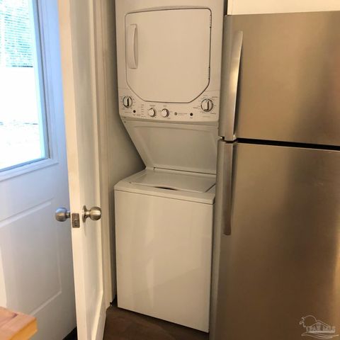 5940 Mona Ln B, Pensacola, FL 32504