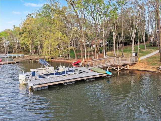 730 Mountain Shore Drive, Denton, NC 27239