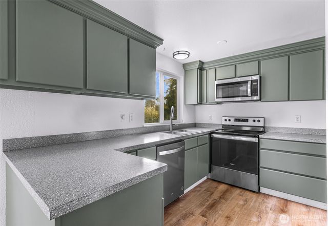 6158 Aquarius Avenue, Ferndale, WA 98248