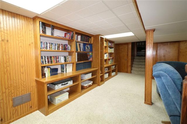 216 Johnston Parkway, Raymore, MO 64083