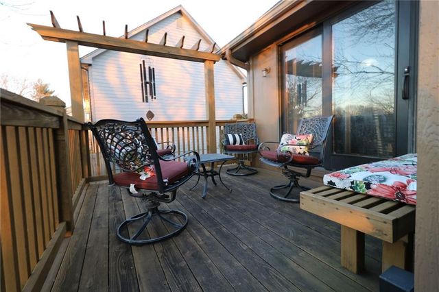 216 Johnston Parkway, Raymore, MO 64083