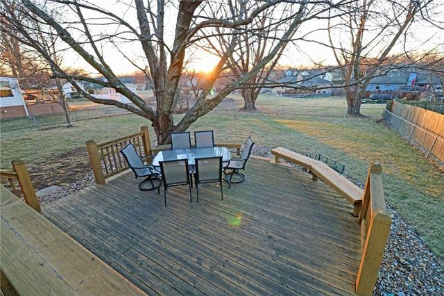 216 Johnston Parkway, Raymore, MO 64083