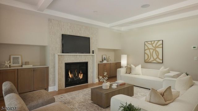 714 E Broad St, Westfield Town, NJ 07090
