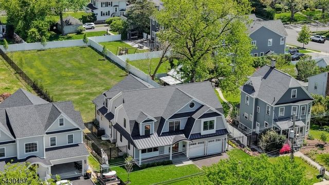 714 E Broad St, Westfield Town, NJ 07090