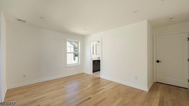 714 E Broad St, Westfield Town, NJ 07090