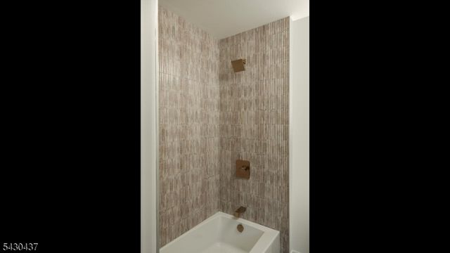 714 E Broad St, Westfield Town, NJ 07090