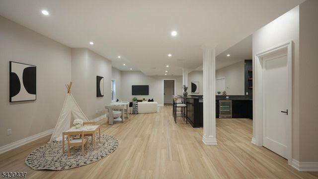 714 E Broad St, Westfield Town, NJ 07090