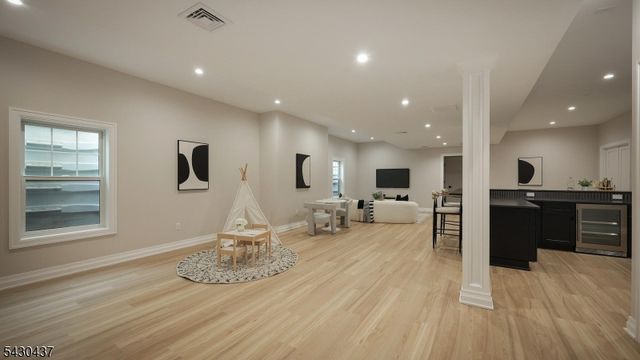 714 E Broad St, Westfield Town, NJ 07090