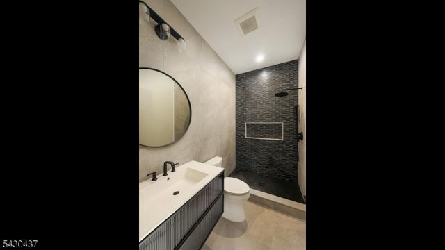 714 E Broad St, Westfield Town, NJ 07090