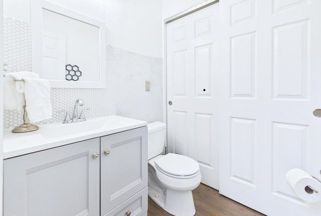 764 Cherry Creek Drive, Grayslake, IL 60030