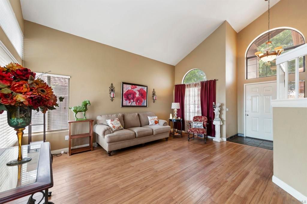 24509 Pantera Ct, Murrieta, CA 92562 — photo 2
