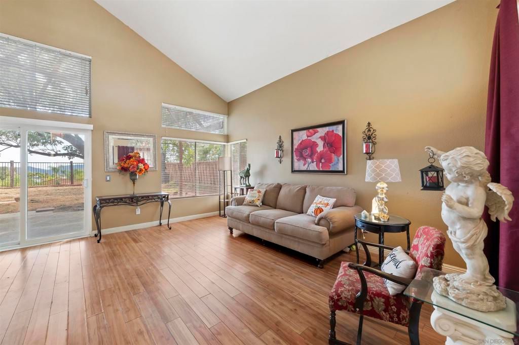 24509 Pantera Ct, Murrieta, CA 92562 — photo 3