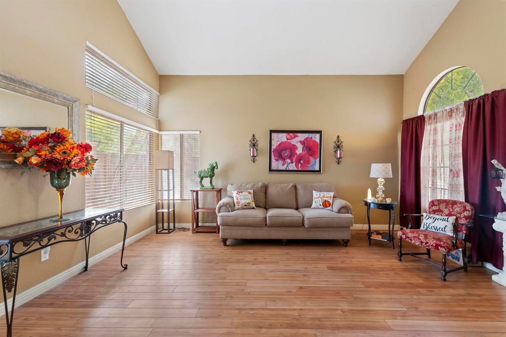24509 Pantera Ct, Murrieta, CA 92562 — photo 4
