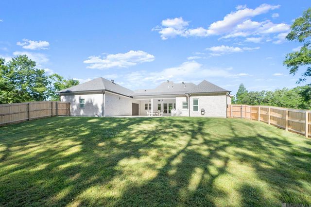 10290 Bayou Crossing, St Amant, LA 70774