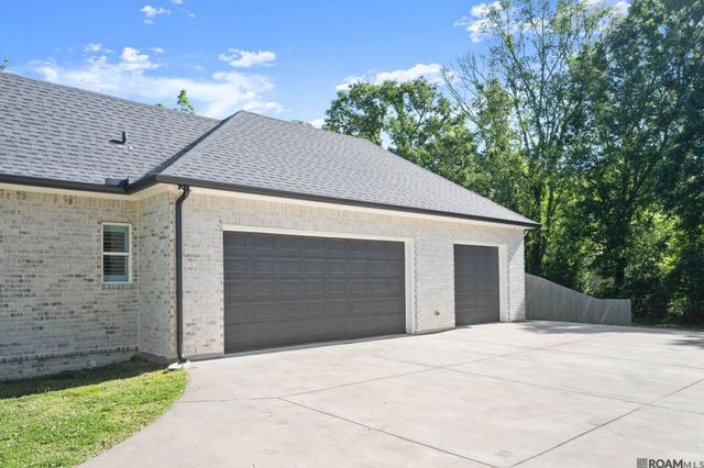 10290 Bayou Crossing, St Amant, LA 70774