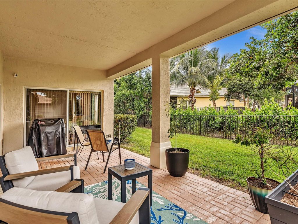 Image 22 of property listing at 10986 NW 62nd Court, Parkland, FL 33076
