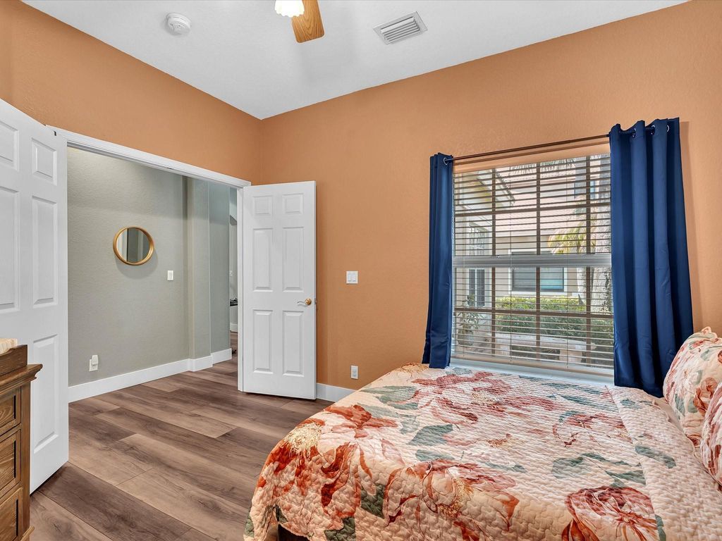 Image 26 of property listing at 10986 NW 62nd Court, Parkland, FL 33076