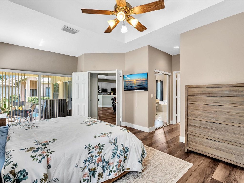 Image 31 of property listing at 10986 NW 62nd Court, Parkland, FL 33076