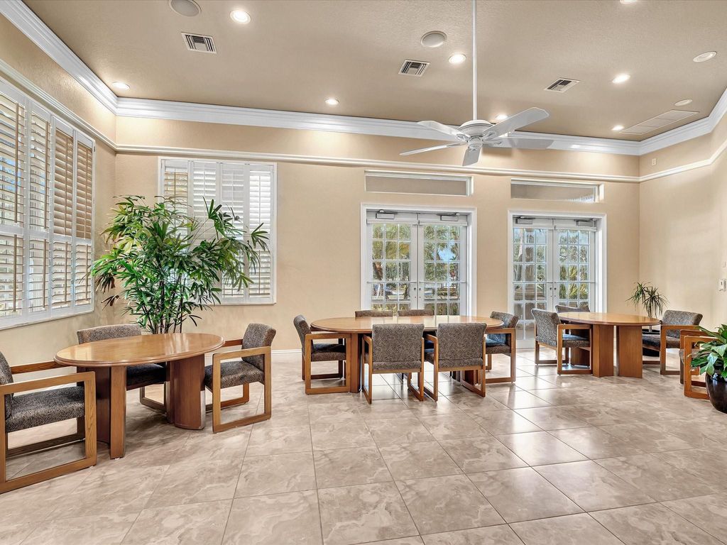 Image 44 of property listing at 10986 NW 62nd Court, Parkland, FL 33076