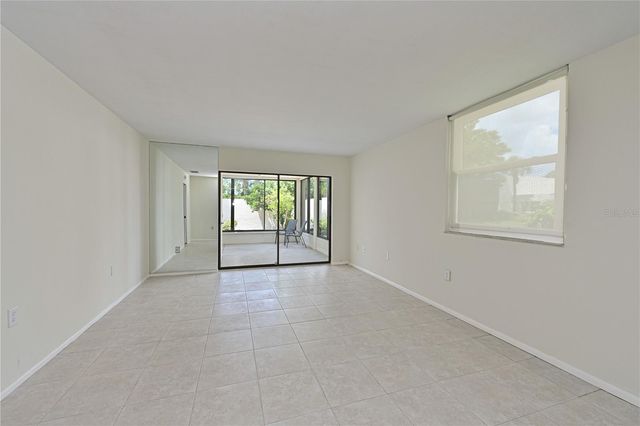 609 WOODLAWN DRIVE, Bradenton, FL 34210
