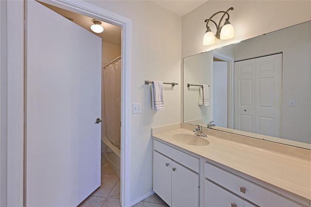 609 WOODLAWN DRIVE, Bradenton, FL 34210