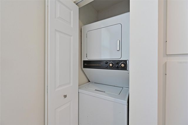 609 WOODLAWN DRIVE, Bradenton, FL 34210