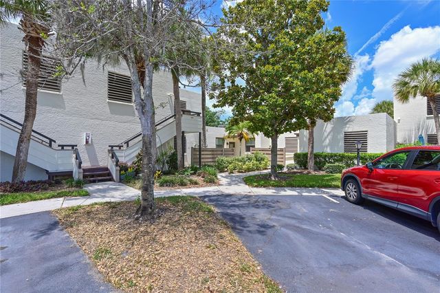 609 WOODLAWN DRIVE, Bradenton, FL 34210