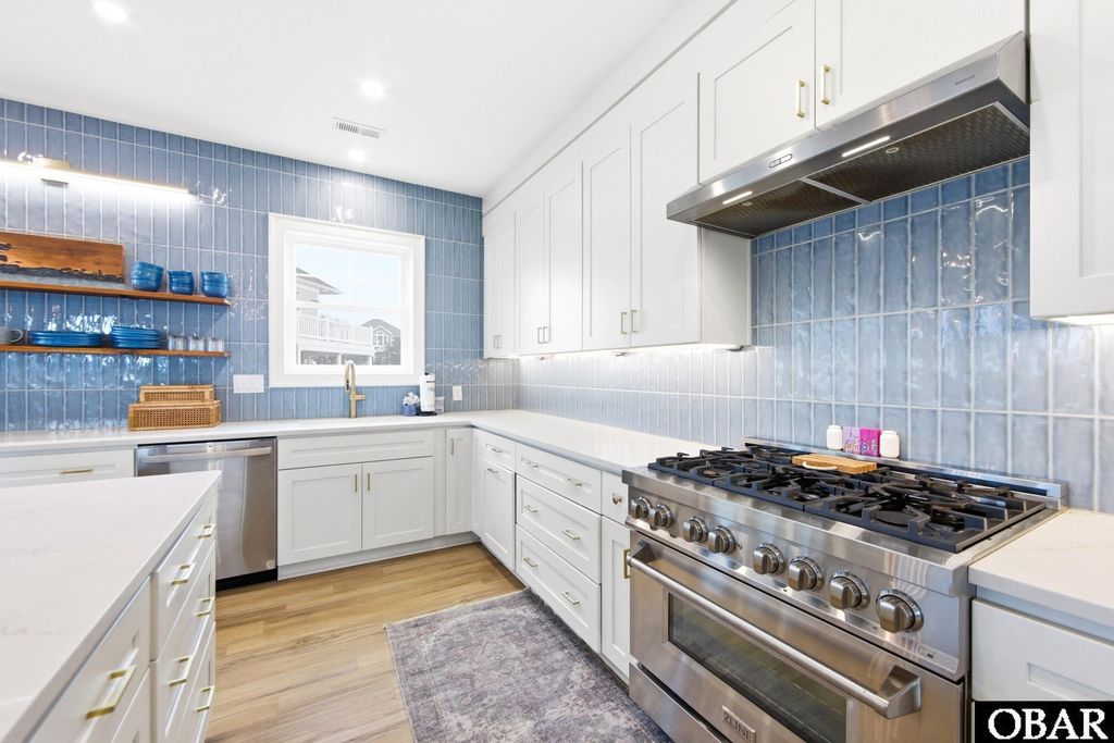 Image 18 of property listing at 22 Osprey Court Lot 22, Manteo, NC 27954