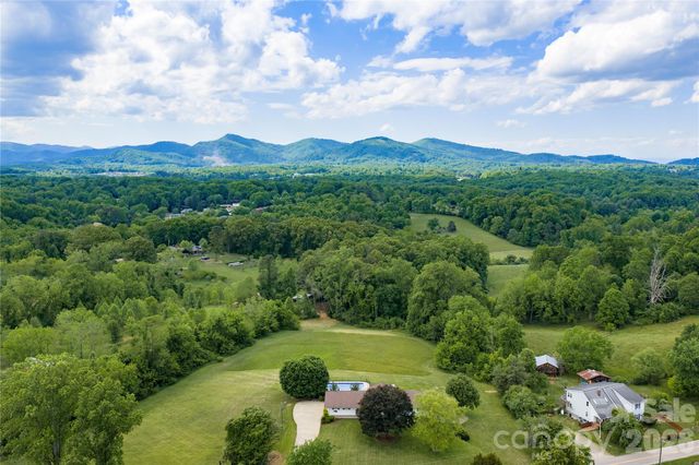 134 W Oakview Road, Asheville, NC 28806