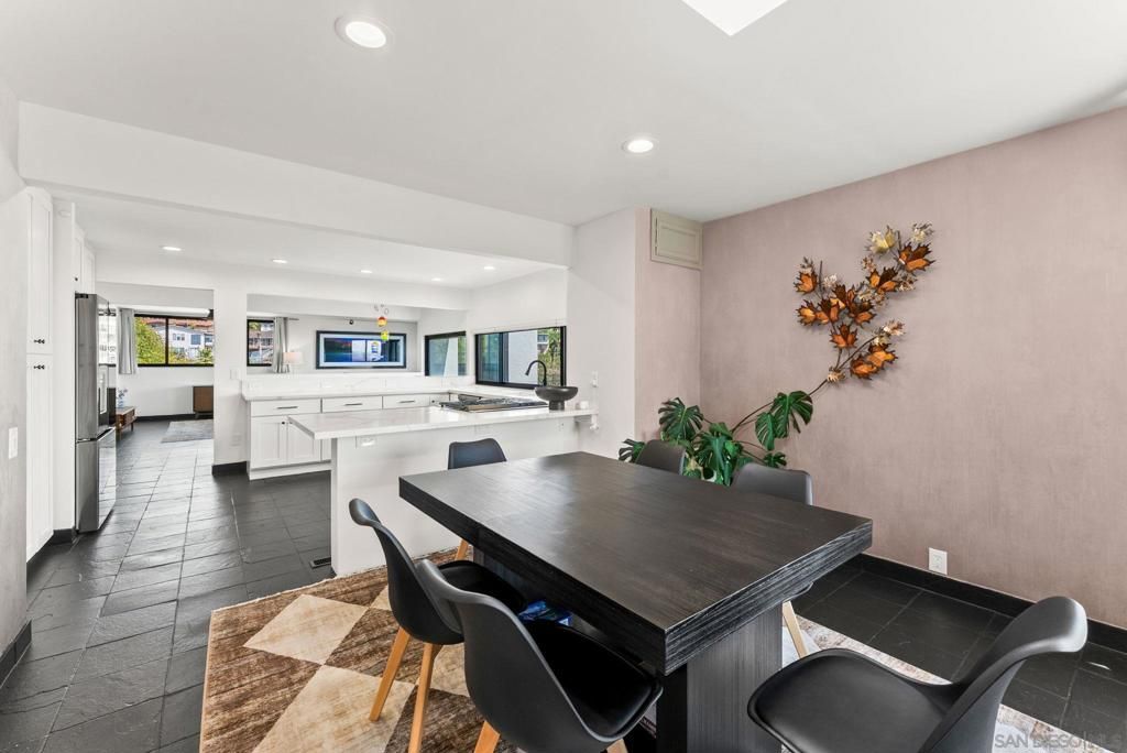 Image 13 of property listing at 7949 Pasadena Avenue, La Mesa, CA 91941