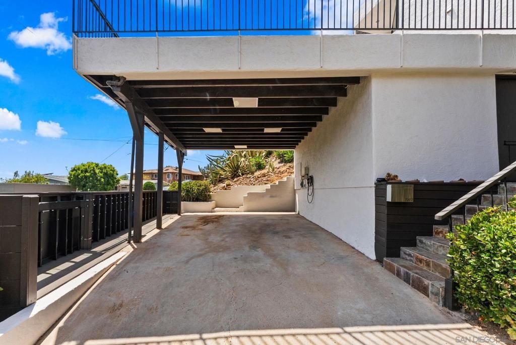 Image 42 of property listing at 7949 Pasadena Avenue, La Mesa, CA 91941