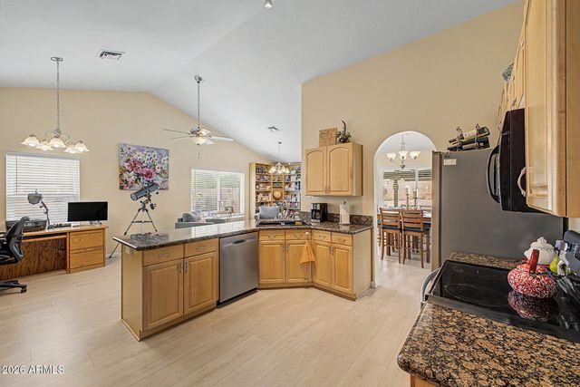 9854 S 47TH Place, Phoenix, AZ 85044