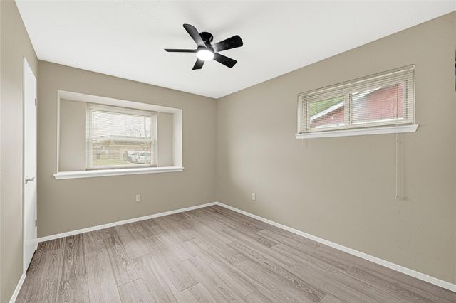 11502 Fawnway Dr, Houston, TX 77048