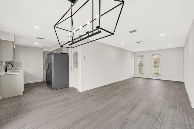 11502 Fawnway Dr, Houston, TX 77048