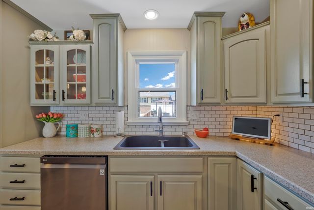 1004 Nicholas Drive, Boonville, IN 47601