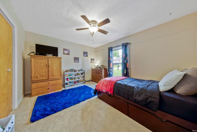 1004 Nicholas Drive, Boonville, IN 47601