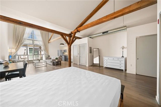 527 Molino Street 213, Los Angeles, CA 90013