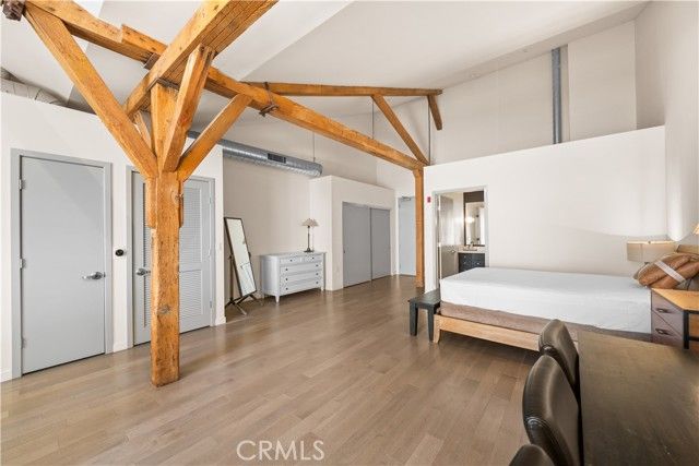 527 Molino Street 213, Los Angeles, CA 90013