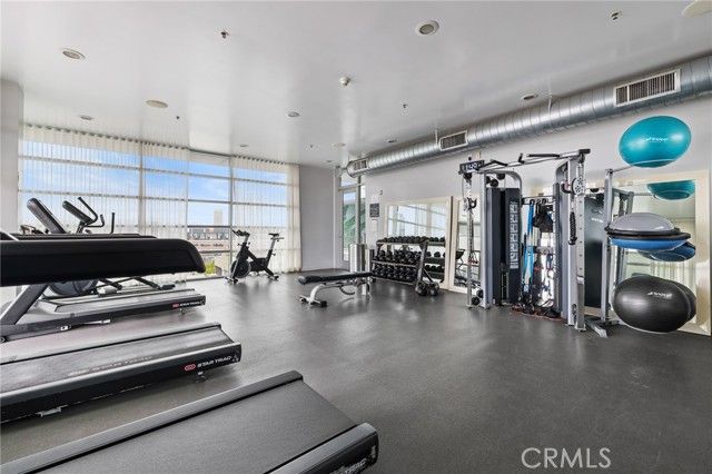 527 Molino Street 213, Los Angeles, CA 90013