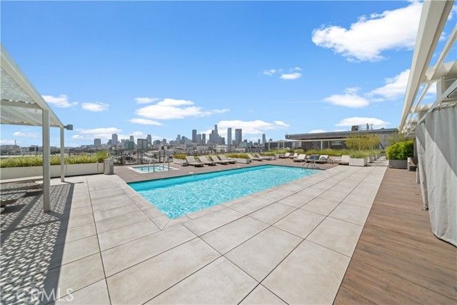 527 Molino Street 213, Los Angeles, CA 90013