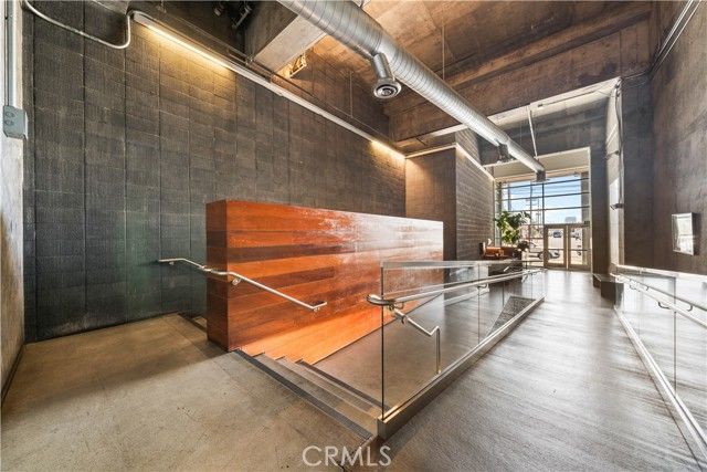 527 Molino Street 213, Los Angeles, CA 90013