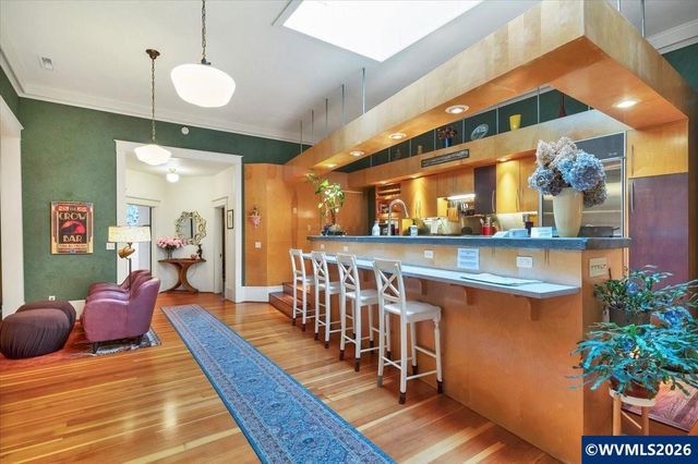 231 Commercial St NE, Salem, OR 97301