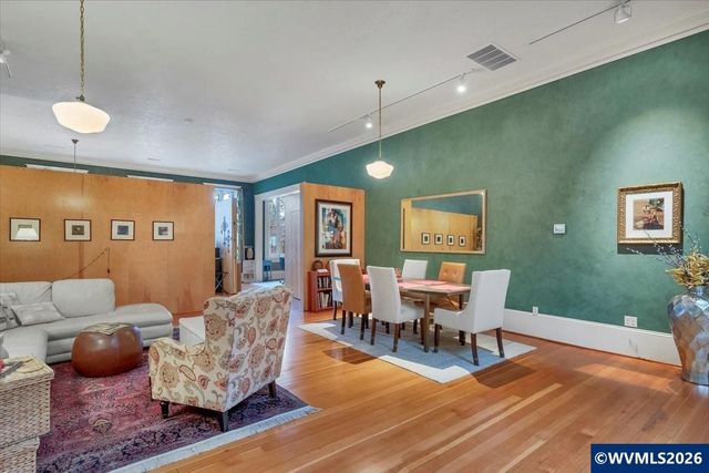 231 Commercial St NE, Salem, OR 97301