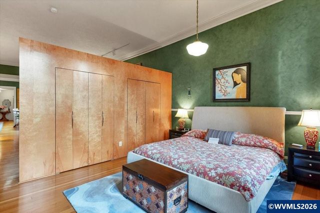 231 Commercial St NE, Salem, OR 97301