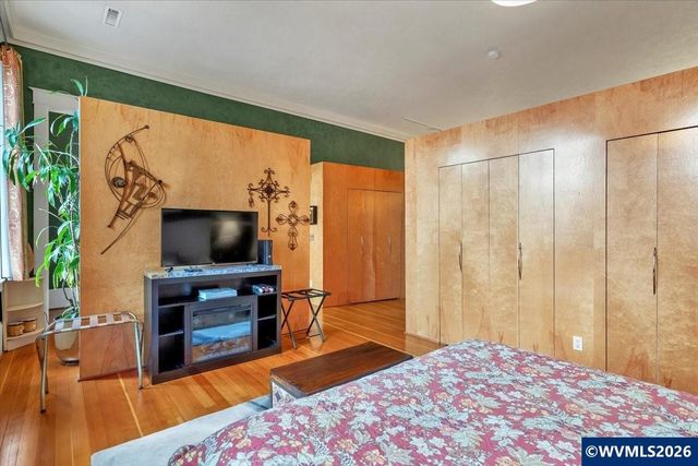 231 Commercial St NE, Salem, OR 97301