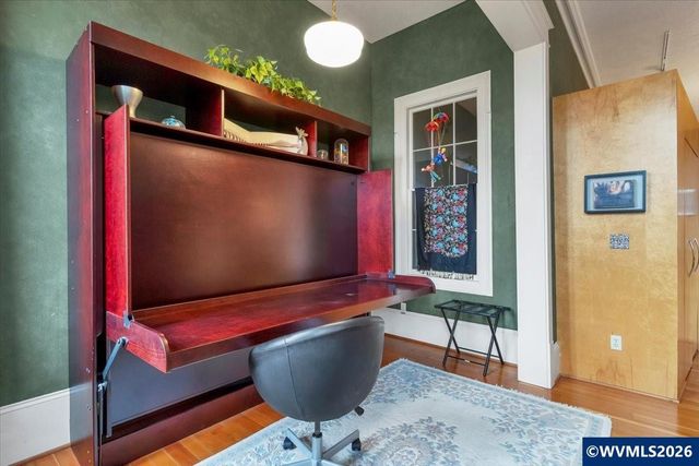 231 Commercial St NE, Salem, OR 97301