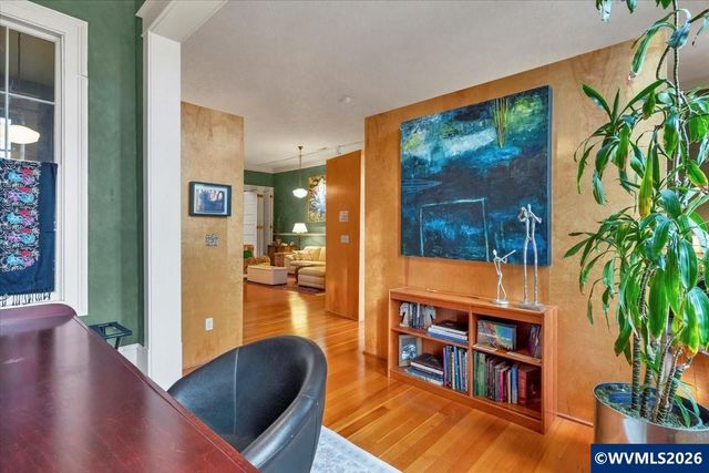 231 Commercial St NE, Salem, OR 97301